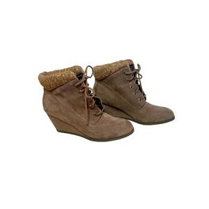 Madden Girl Brown Suede Lace Up Wedge Heel Ankle Boots. SZ (10M)